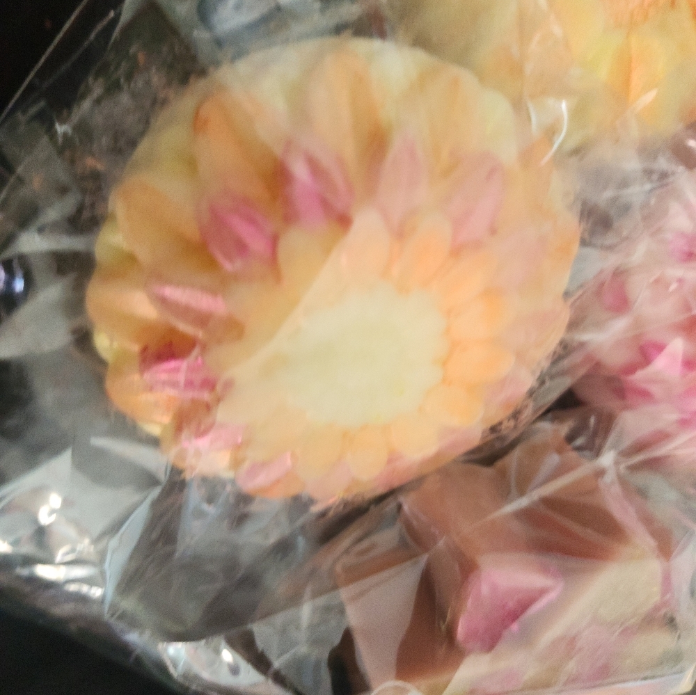 Handcrafted Organic Artisan Soaps | Hand-Poured & Hand-Painted | Spa-Inspired - Picture 5 of 9